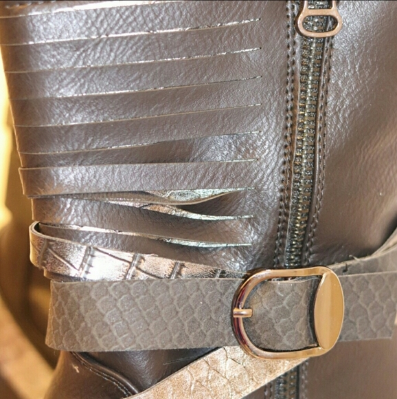 Short boots - Picture 2 of 4